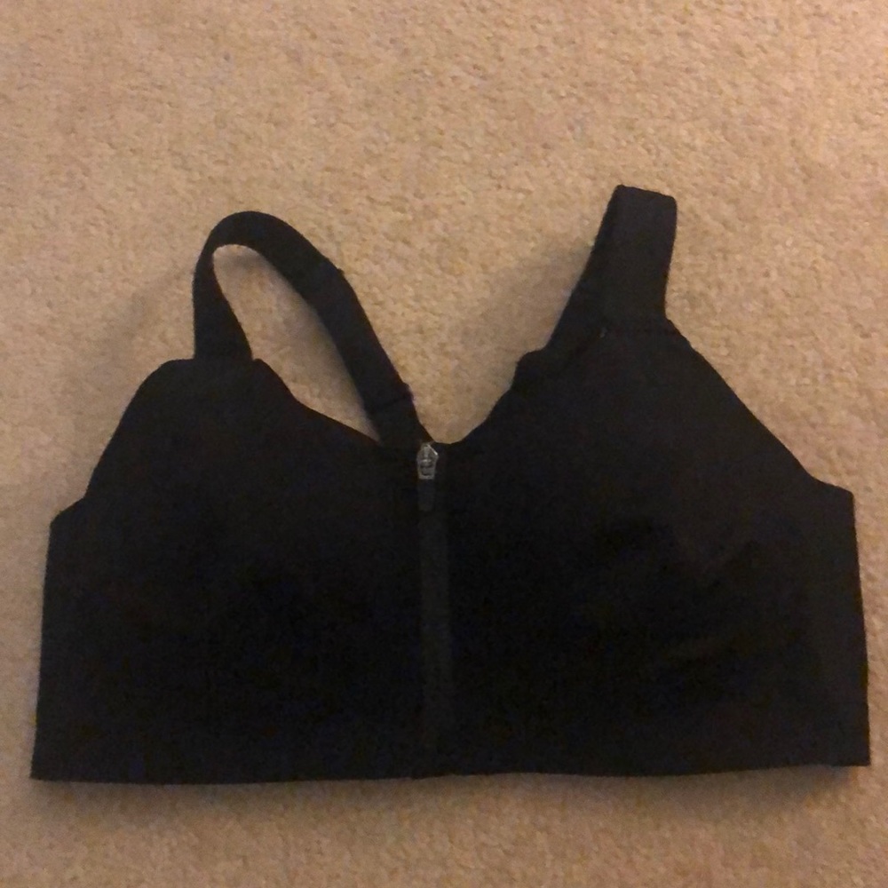 Victoria Sport Knockout Bra